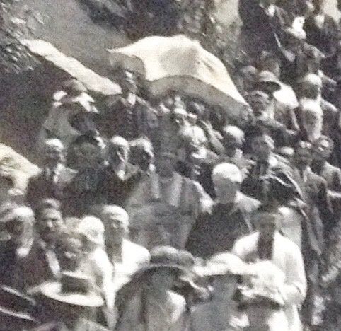 Images d'avant l'effondrement (2/2: visite pastorale)