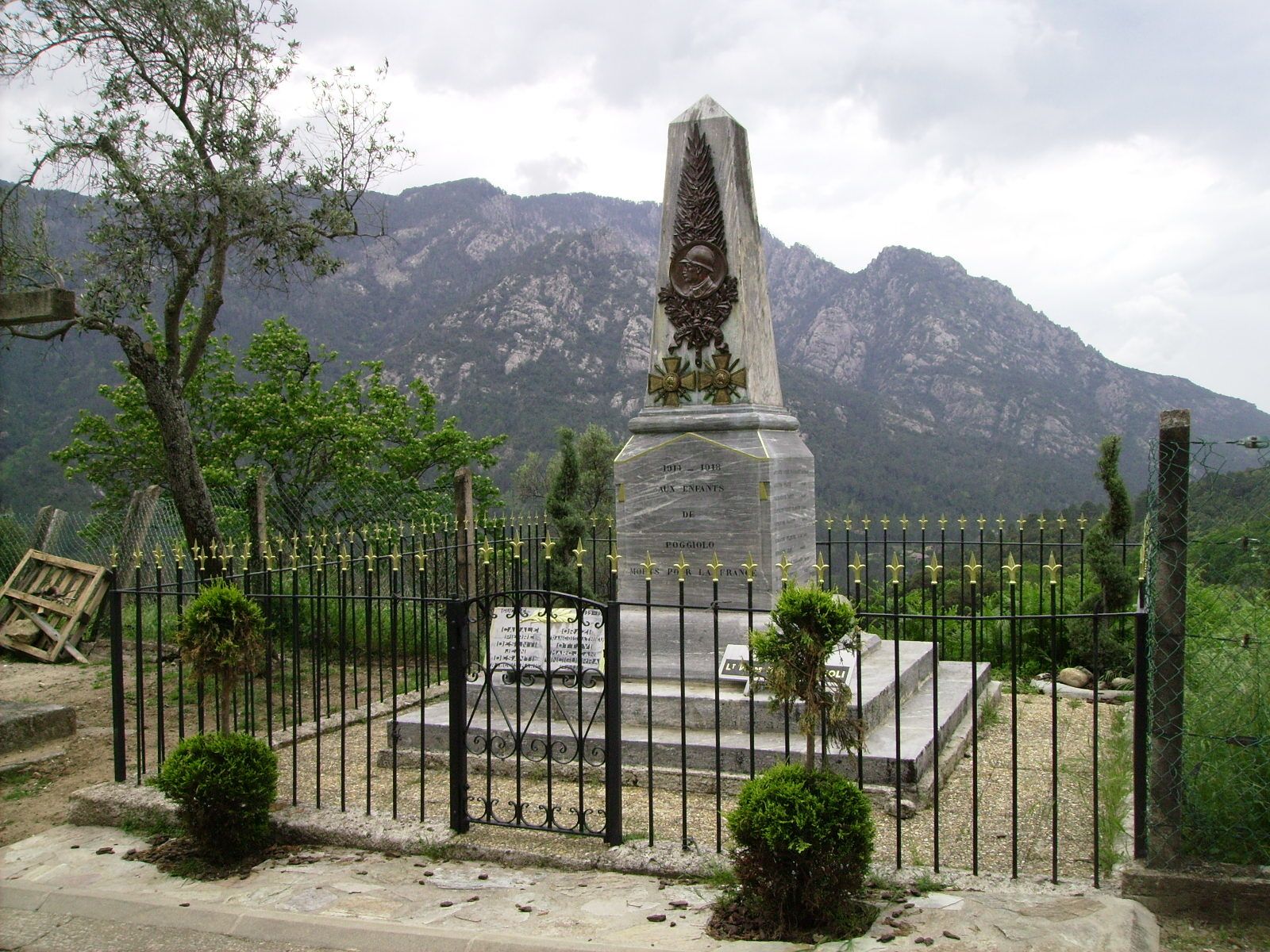 LA CÉRÉMONIE DU 11 NOVEMBRE À POGGIOLO