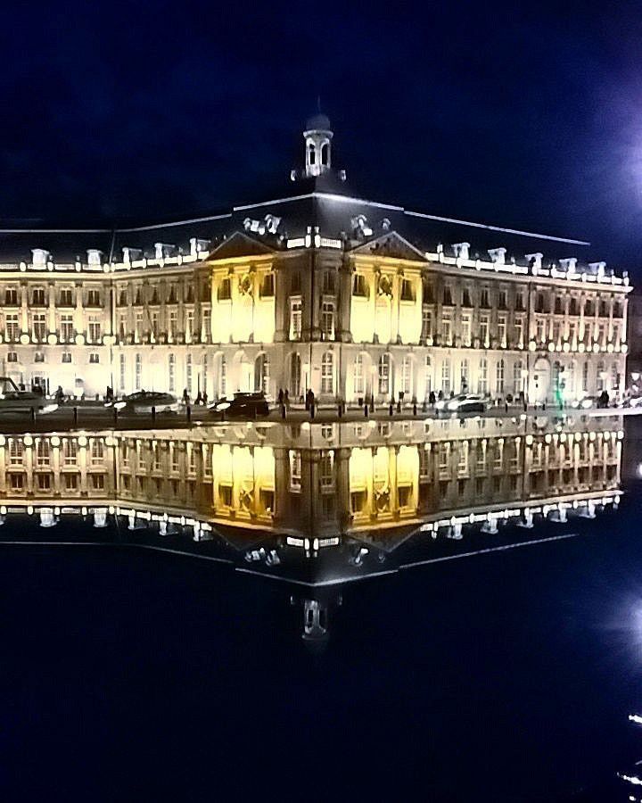 Place de la Bourse et Miroir d'eau de Bordeaux