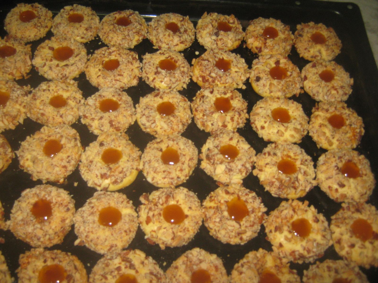 PETITS FOURS A LA CONFITURE
