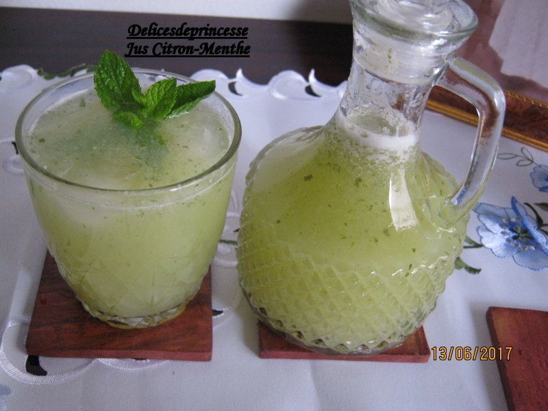 JUS DE CITRON A LA MENTHE