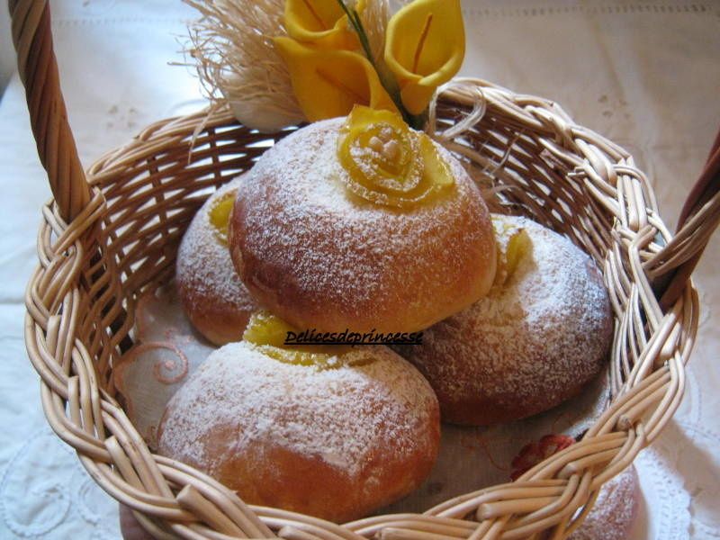 PETITES BRIOCHES AU LAIT FERMENTE (RAYEB)