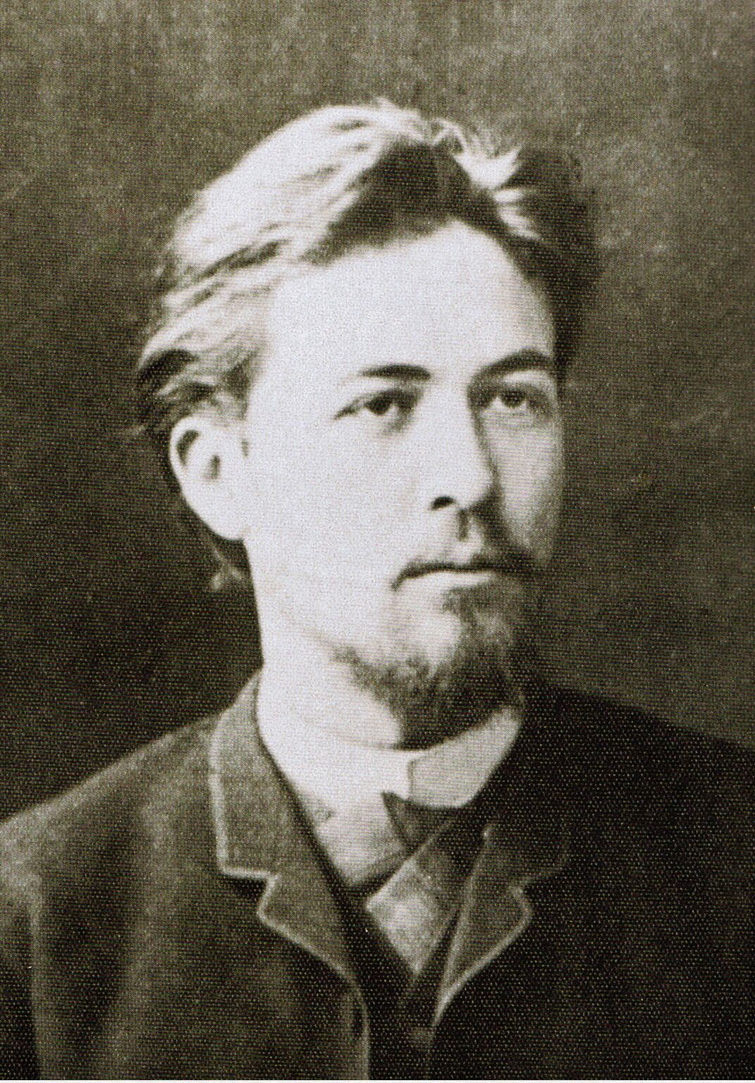 Anton Pavlovich Chekhov à l'âge de 29 ans, 1889  source :	La grande encyclopédie soviétique