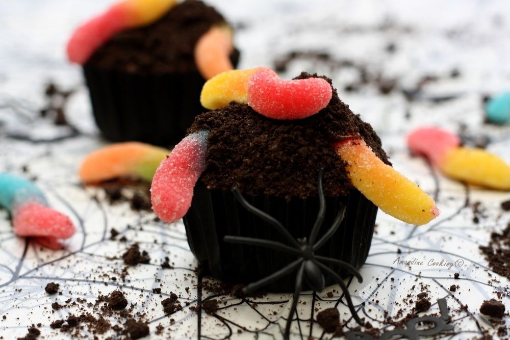 Cupcakes &quot;Vers de terre&quot; pour Halloween