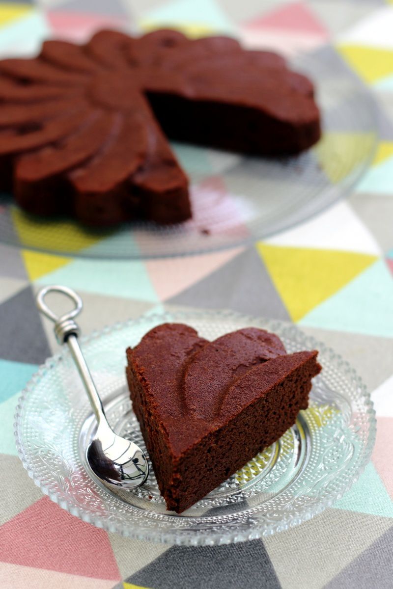 Gateau Fondant Au Chocolat Et Caramel De Dattes Amandine Cooking