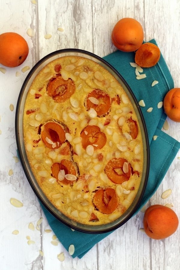 Clafoutis aux abricots et amandes - Amandine Cooking