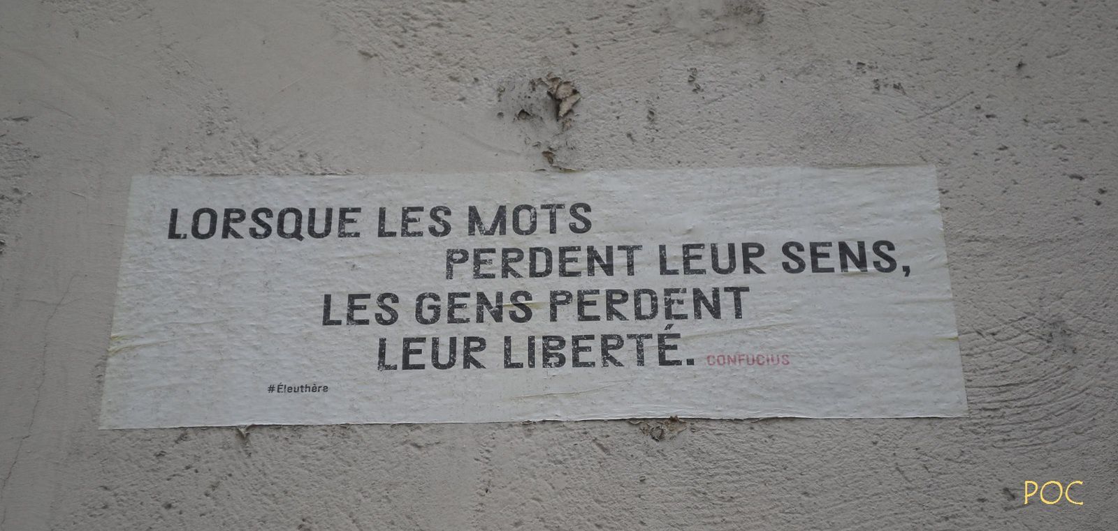 Sur un mur dans le XIVe arrondissement de Paris. Photo: Pierre-Olivier Combelles.
