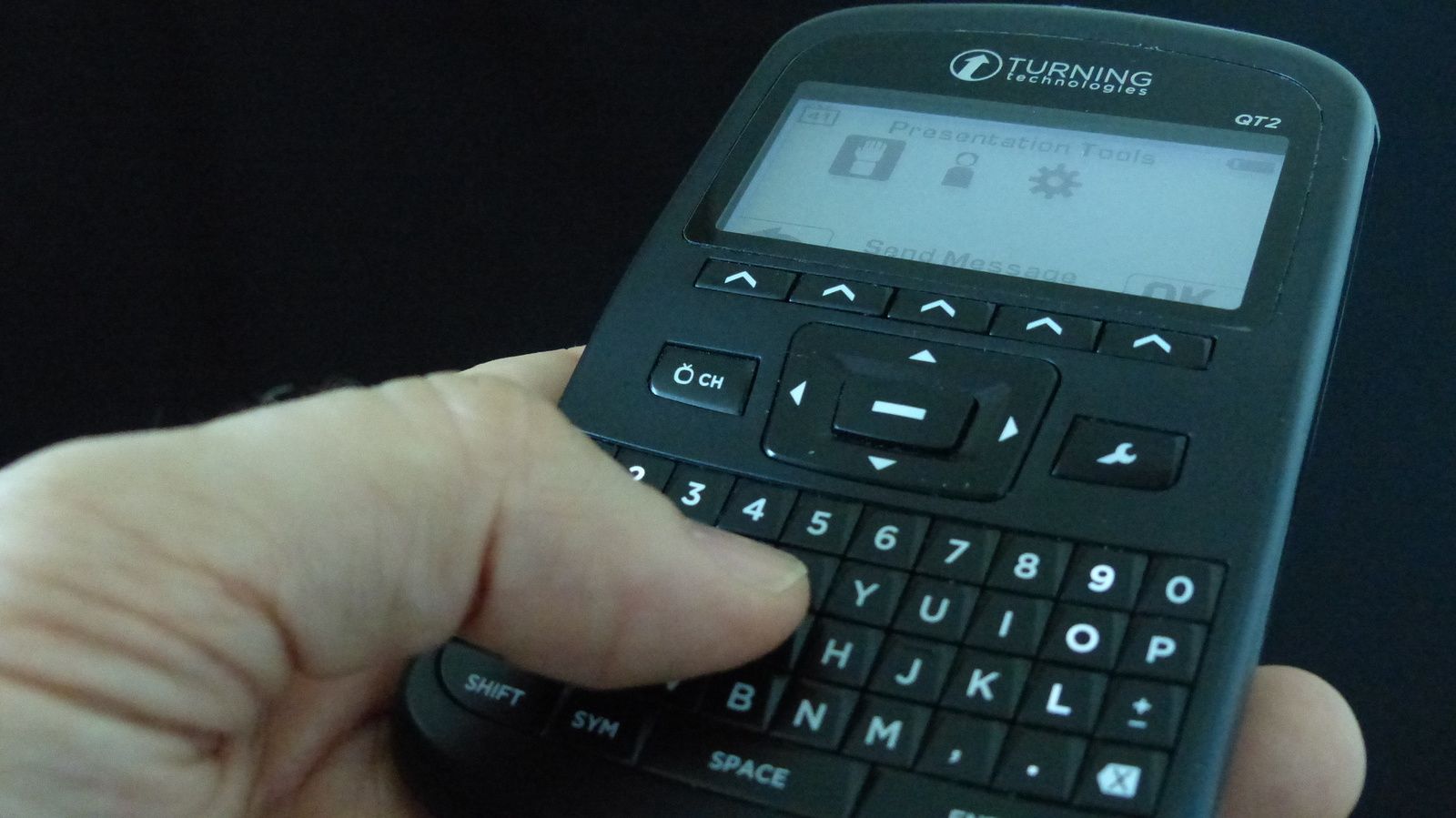 QT2 le boitier de réponse le plus complet et le plus abouti de la gamme