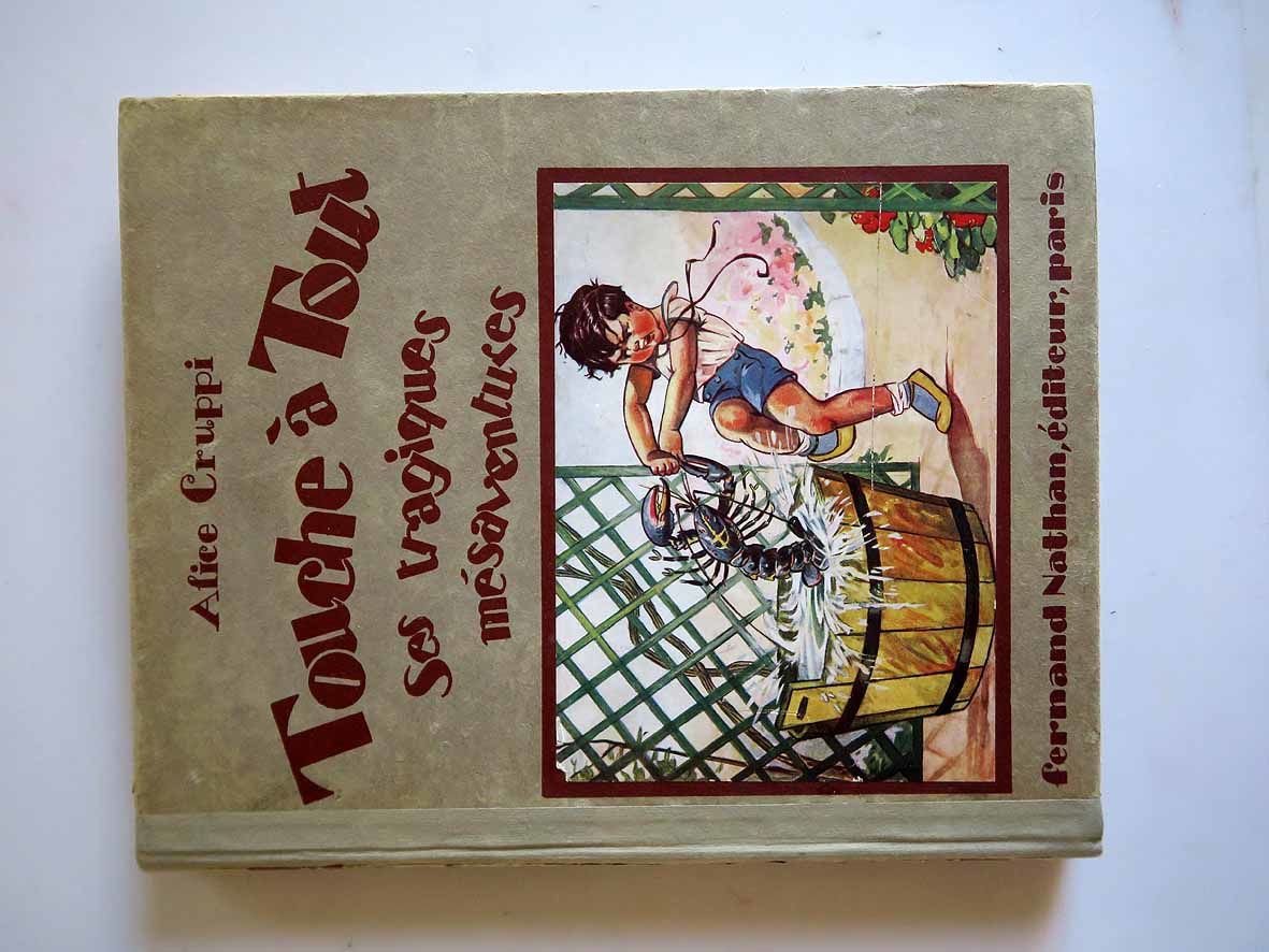 livre enfantina "Touche à tout" de Alice Cruppi - avant et après restauration