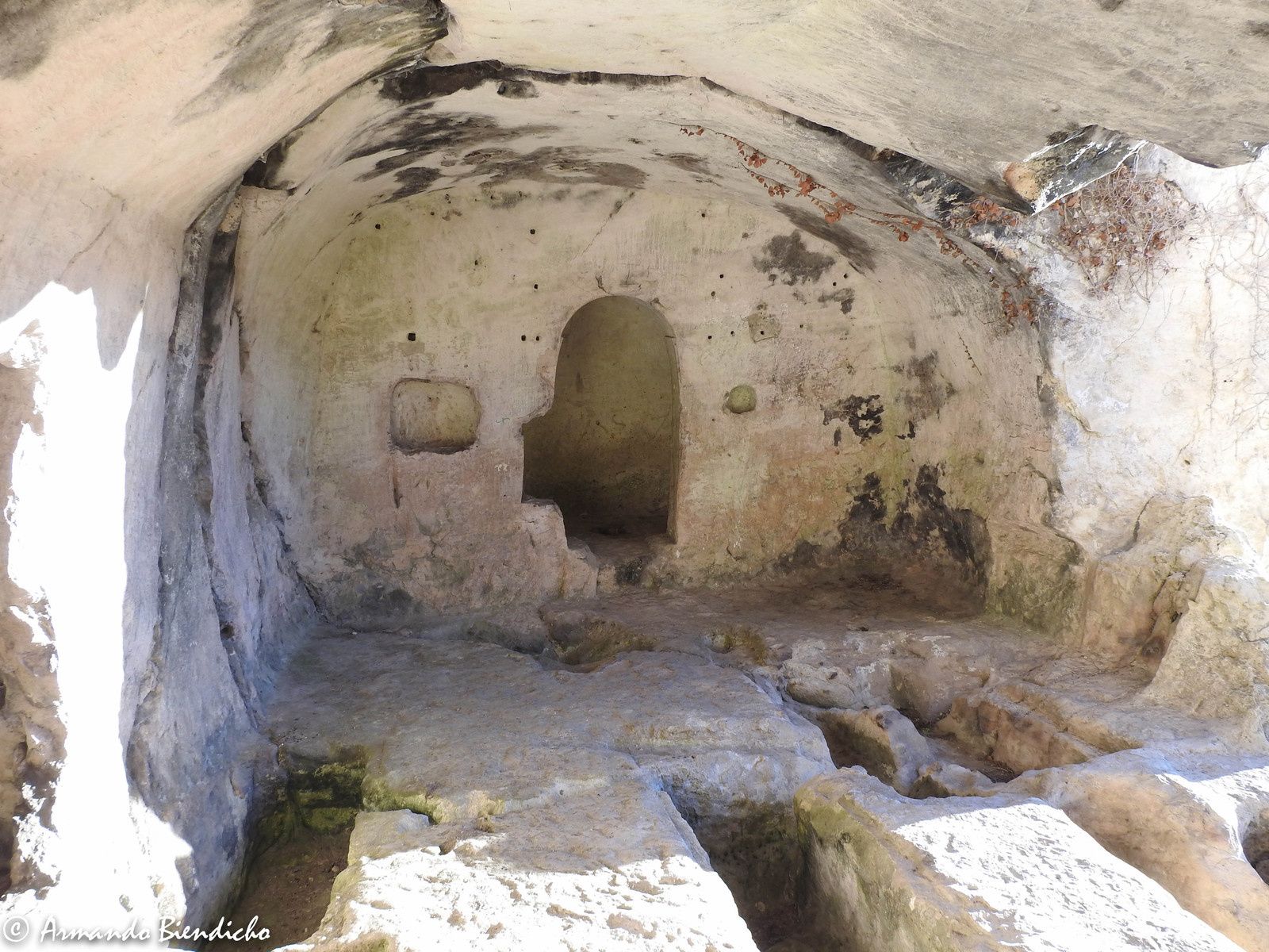 Eremitorios Las Gobas Santorkaria Territorio Litico