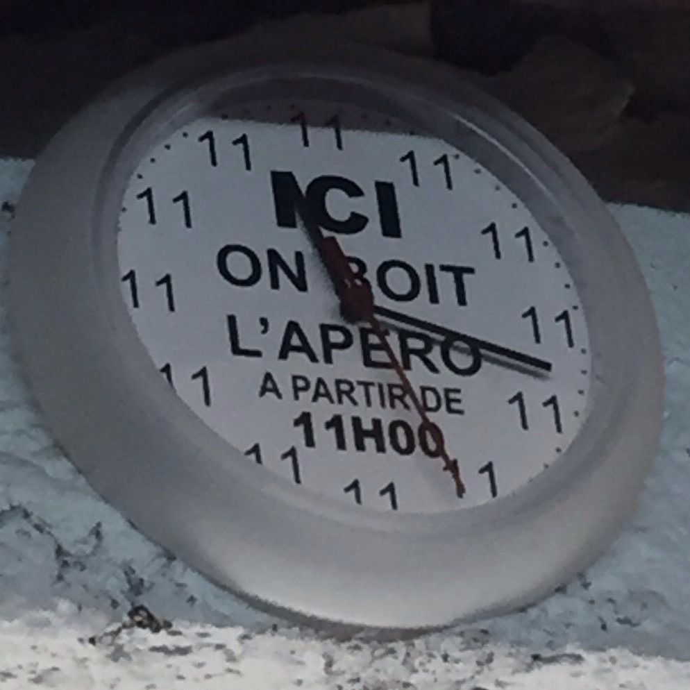 Dégustation de vin ,moût et raisins