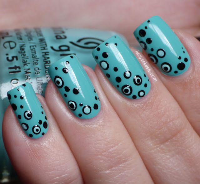 Lucy's Stash - Nail Art Dotticure with China Glaze Aquadelic