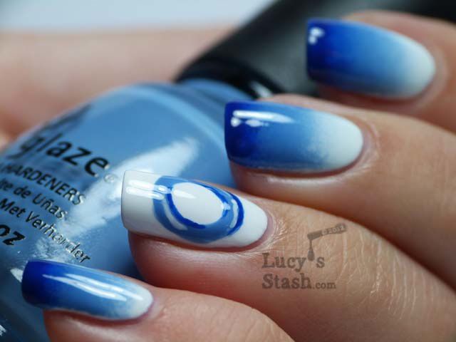Lucy's Stash - Blue manicure for the World Diabetes Day