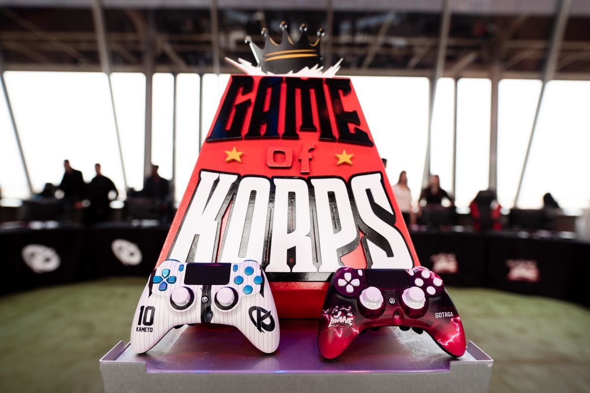 Gotaga, le « French Monster », et son équipe, les « MANE », ont remporté le tout premier tournoi gaming jamais joué dans la Tour Eiffel