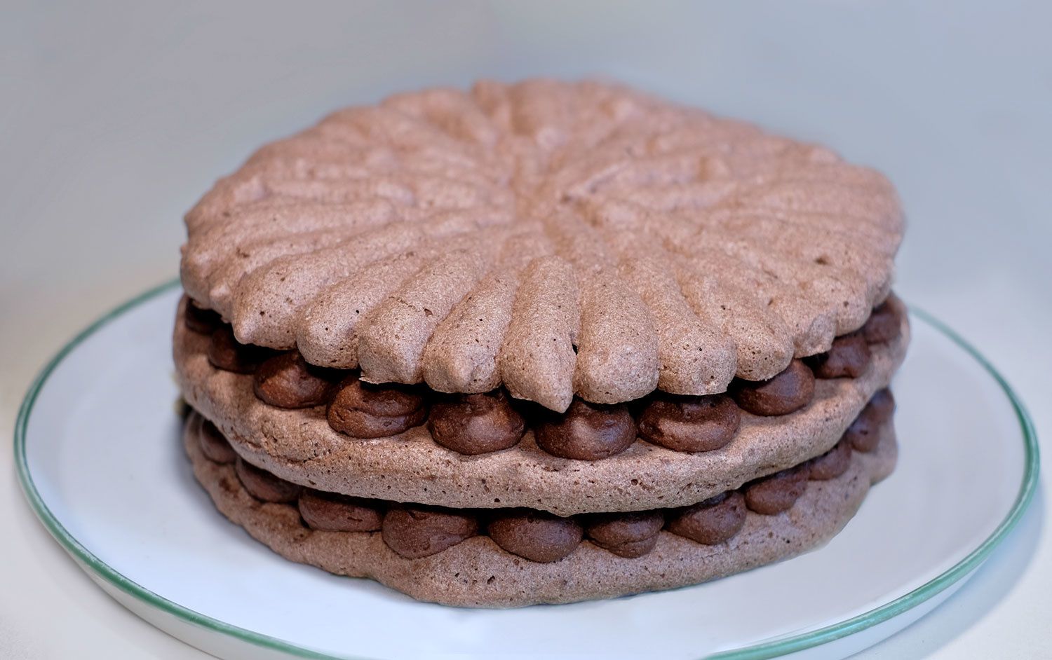 Gâteau au chocolat léger et meringué