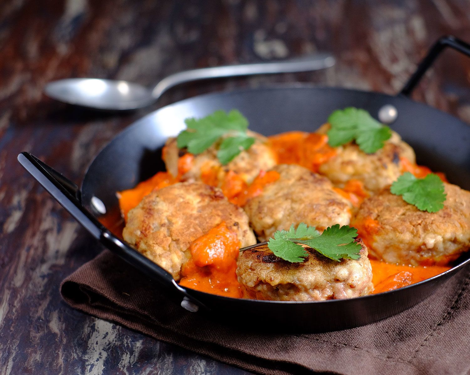 Que Faire Avec Des Restes De Pintade Cuite Boulettes ou croquettes de pintade à la coriandre sauce poivron - Et si  c'était bon...