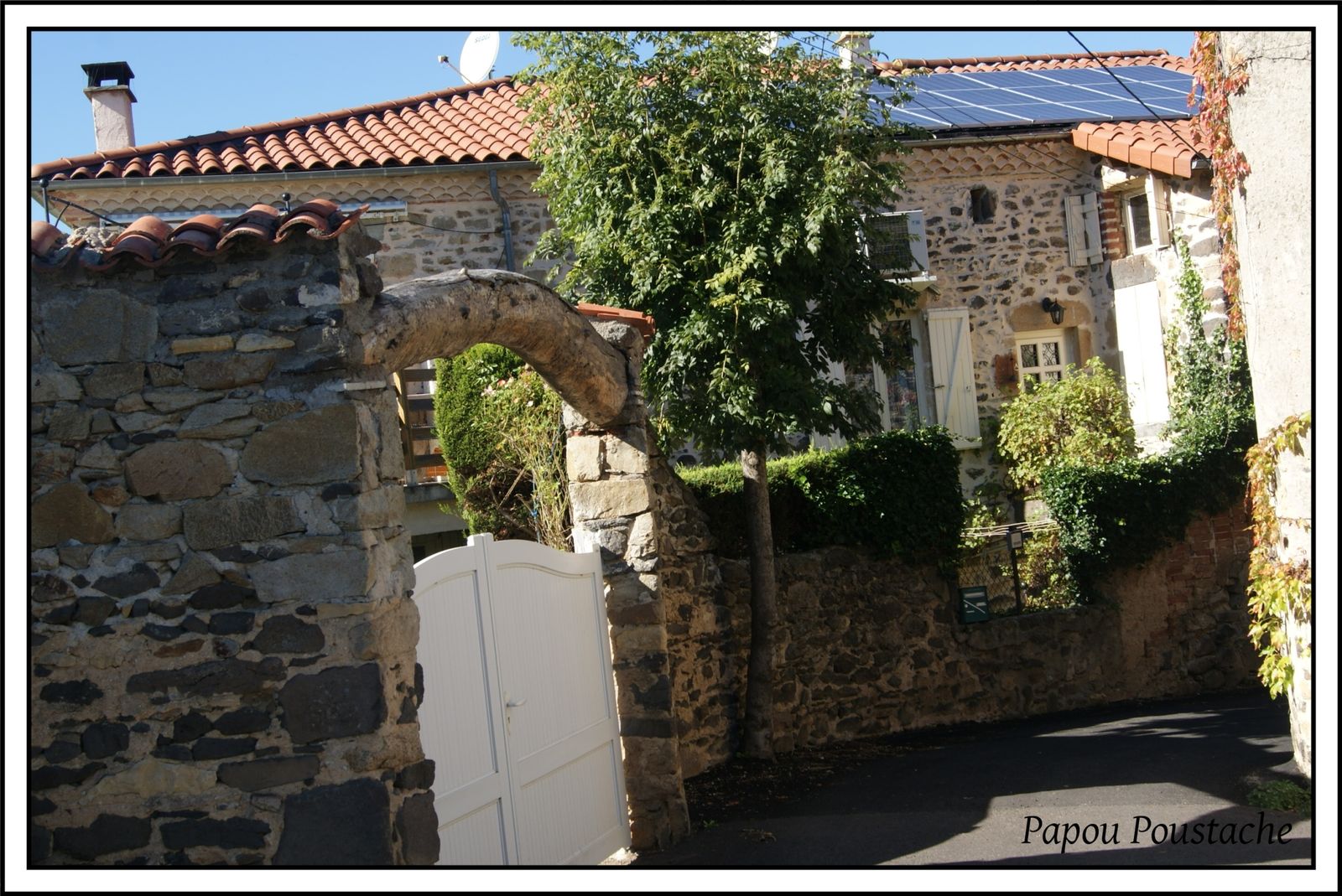 Au Hasard dans le village