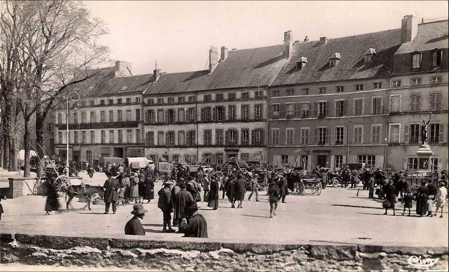 Places et fontaines  du Haut St Flour