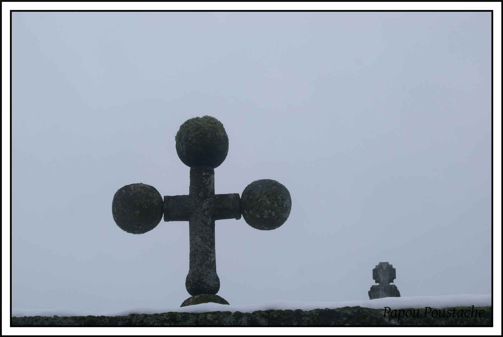 Les croix à boules de Charraix