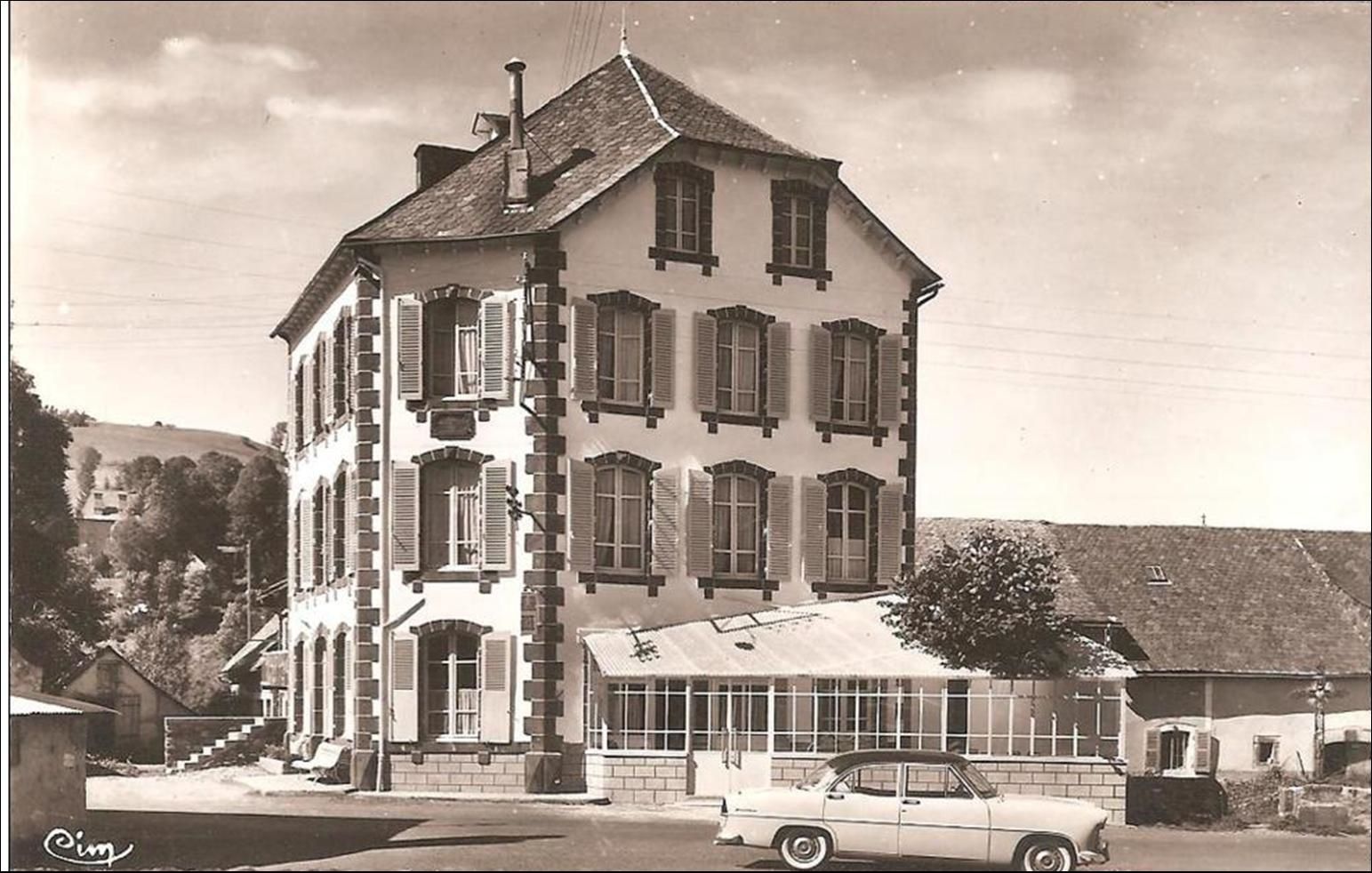 St Bonnet en Condat en cartes postales Anciennes