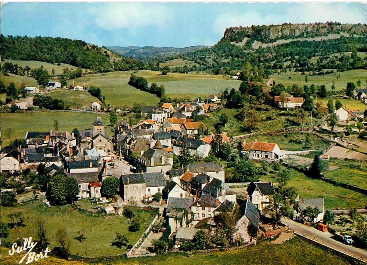 Saignes dans le Cantal en cartes postales anciennes