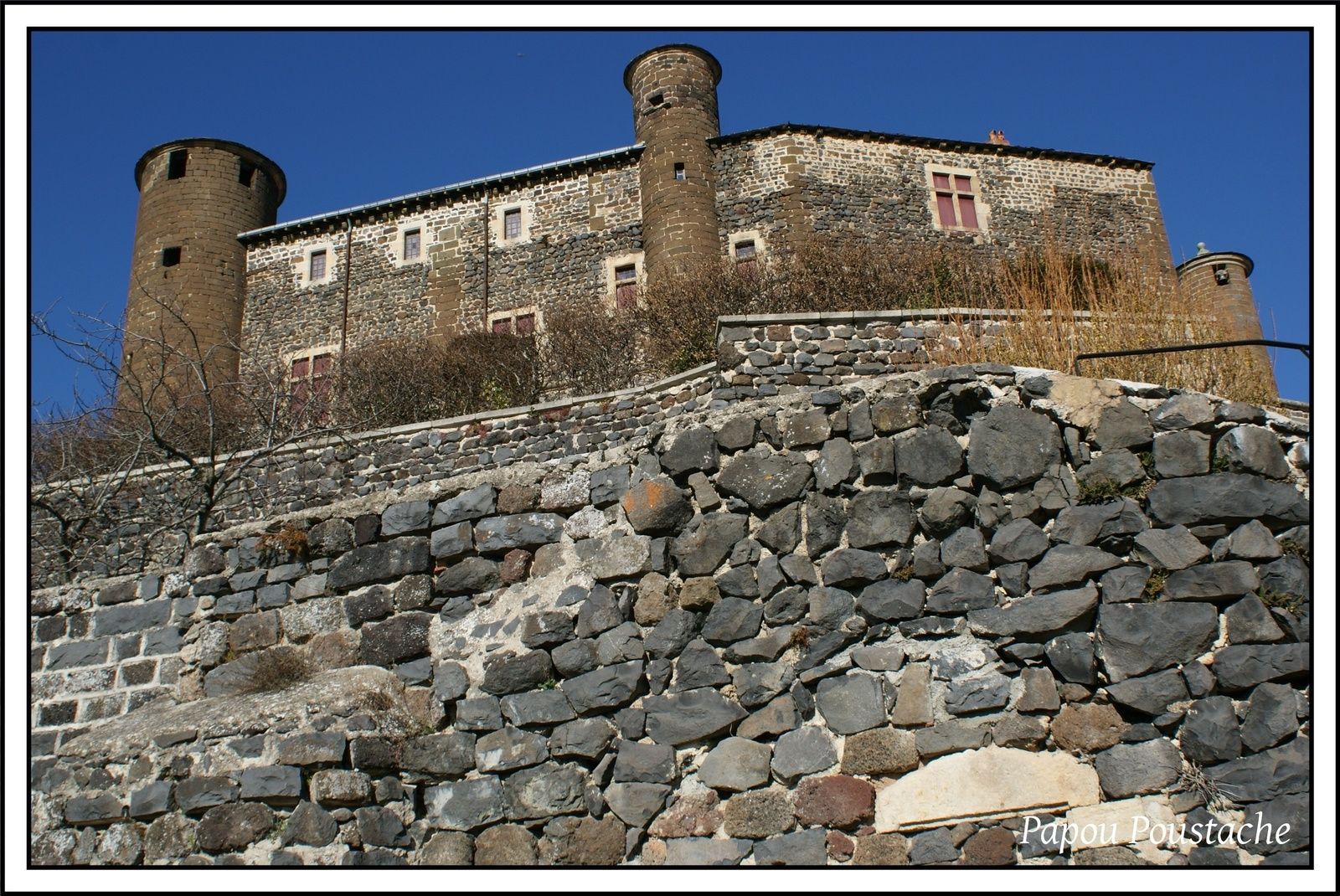 Patrimoine Auvergnat: Le Chateau de Bouzols