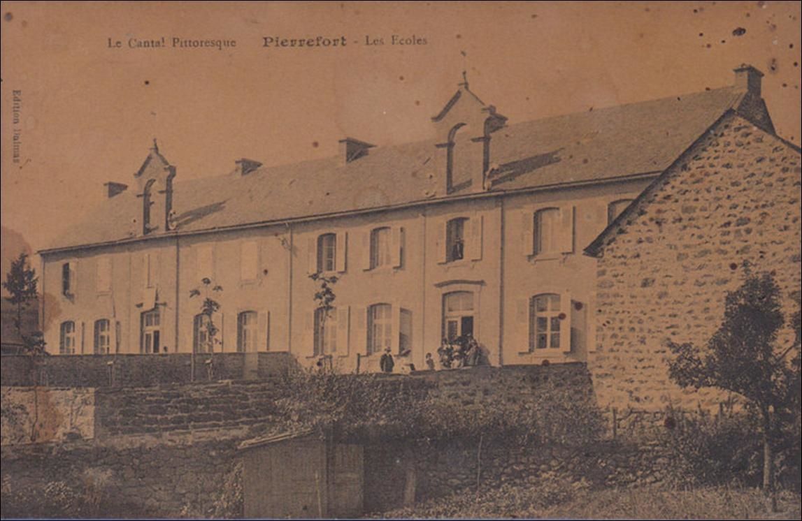 C'était hier à Pierrefort (Cantal)