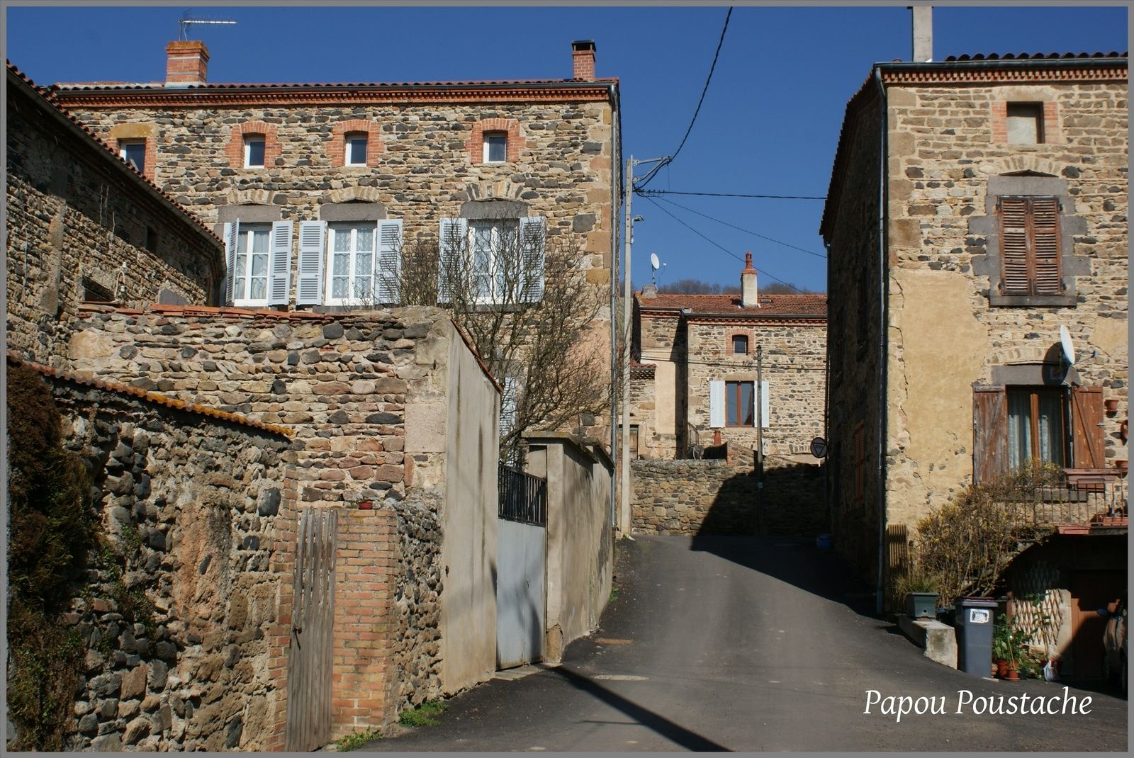 Promenade dans les rues de Boudes