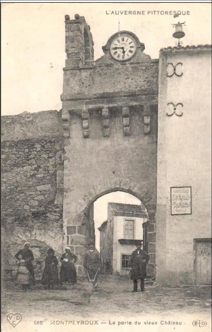 Montpeyroux:            La porte et la tour