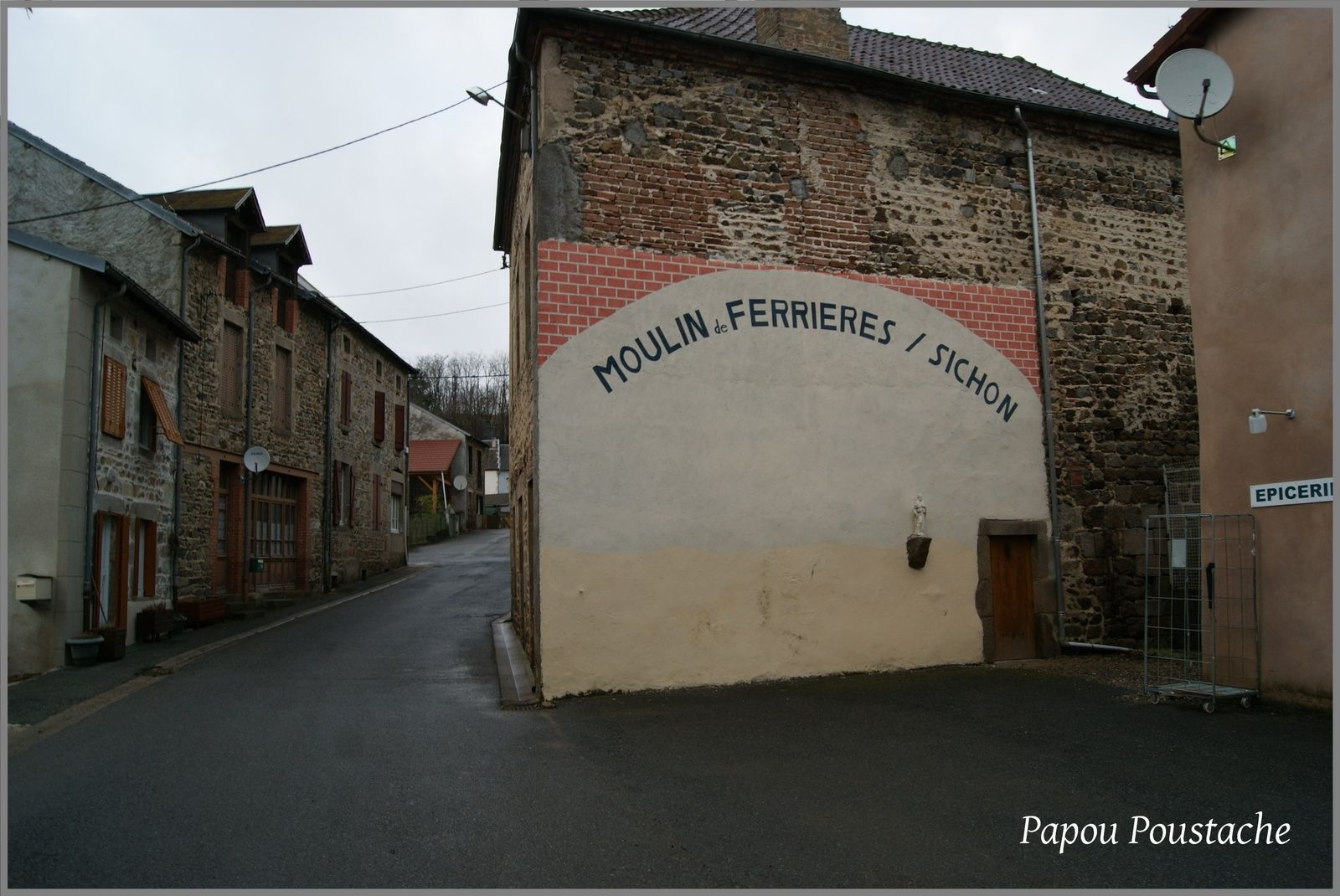 Le Moulin de Ferrières sur Sichon