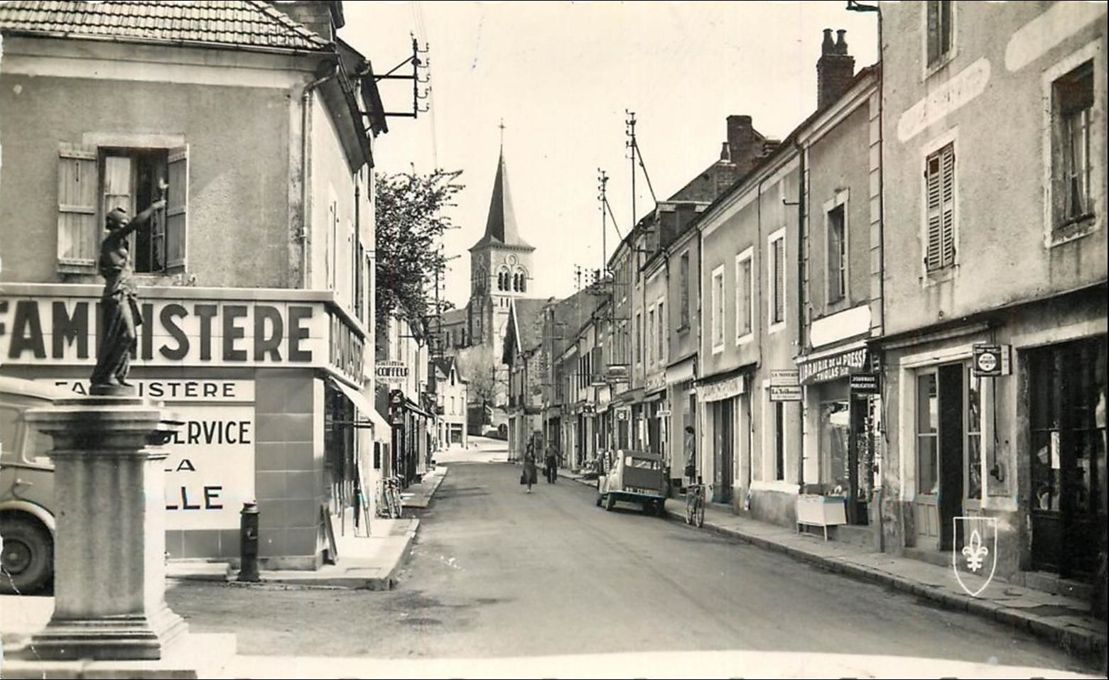 Promenade dans les rues du Mayet