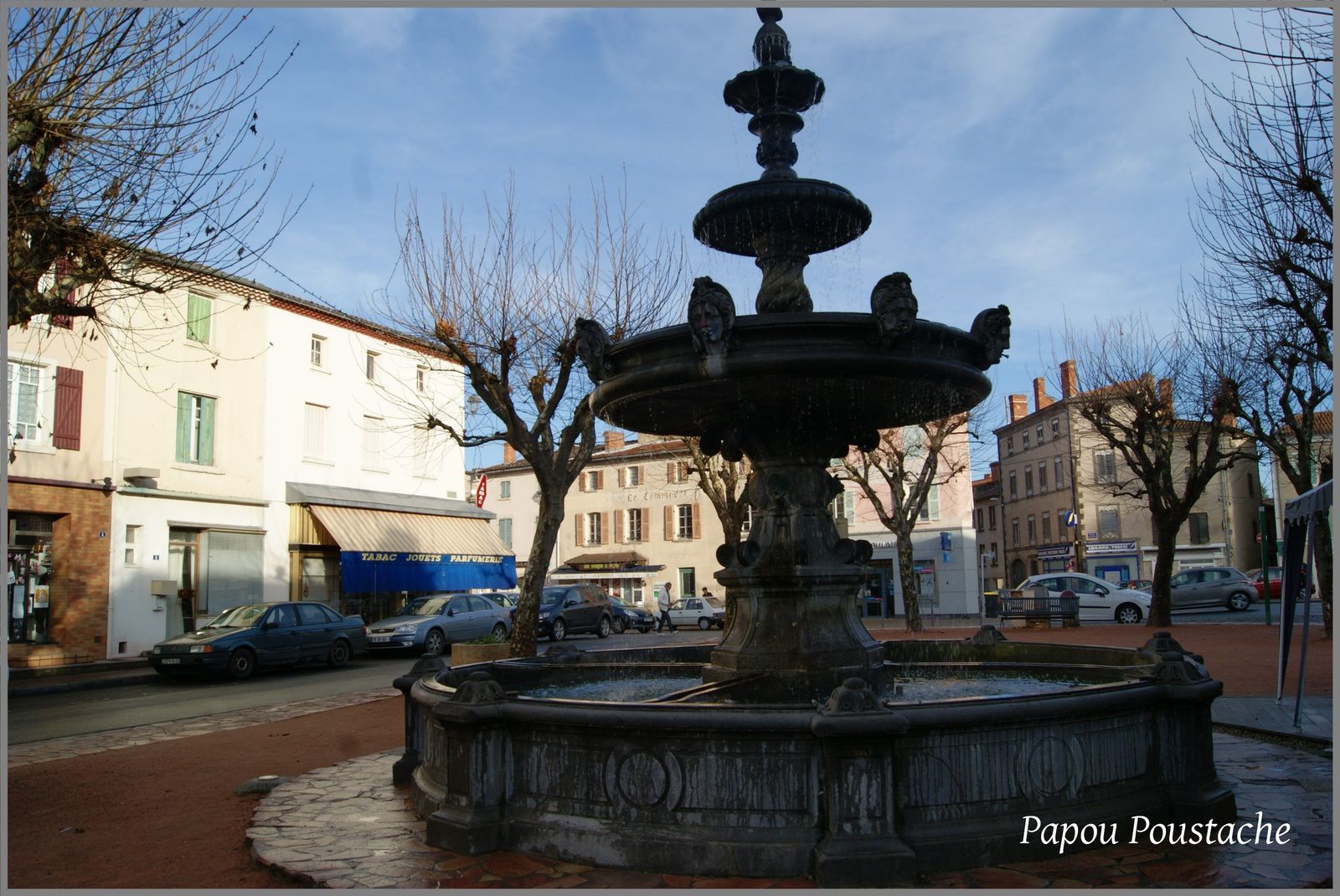 Les fontaines et monument à Billom