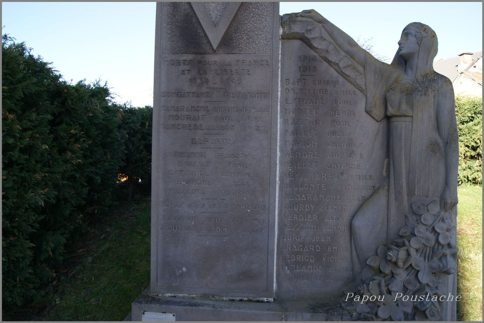 Monument et croix à Saint Diery