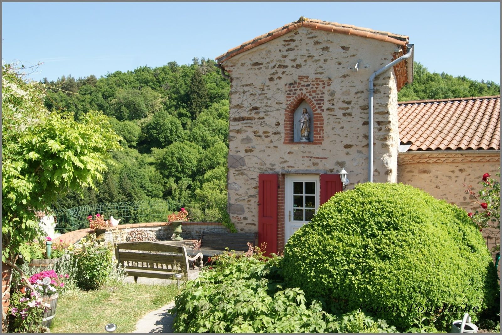 Autour de la collégiale