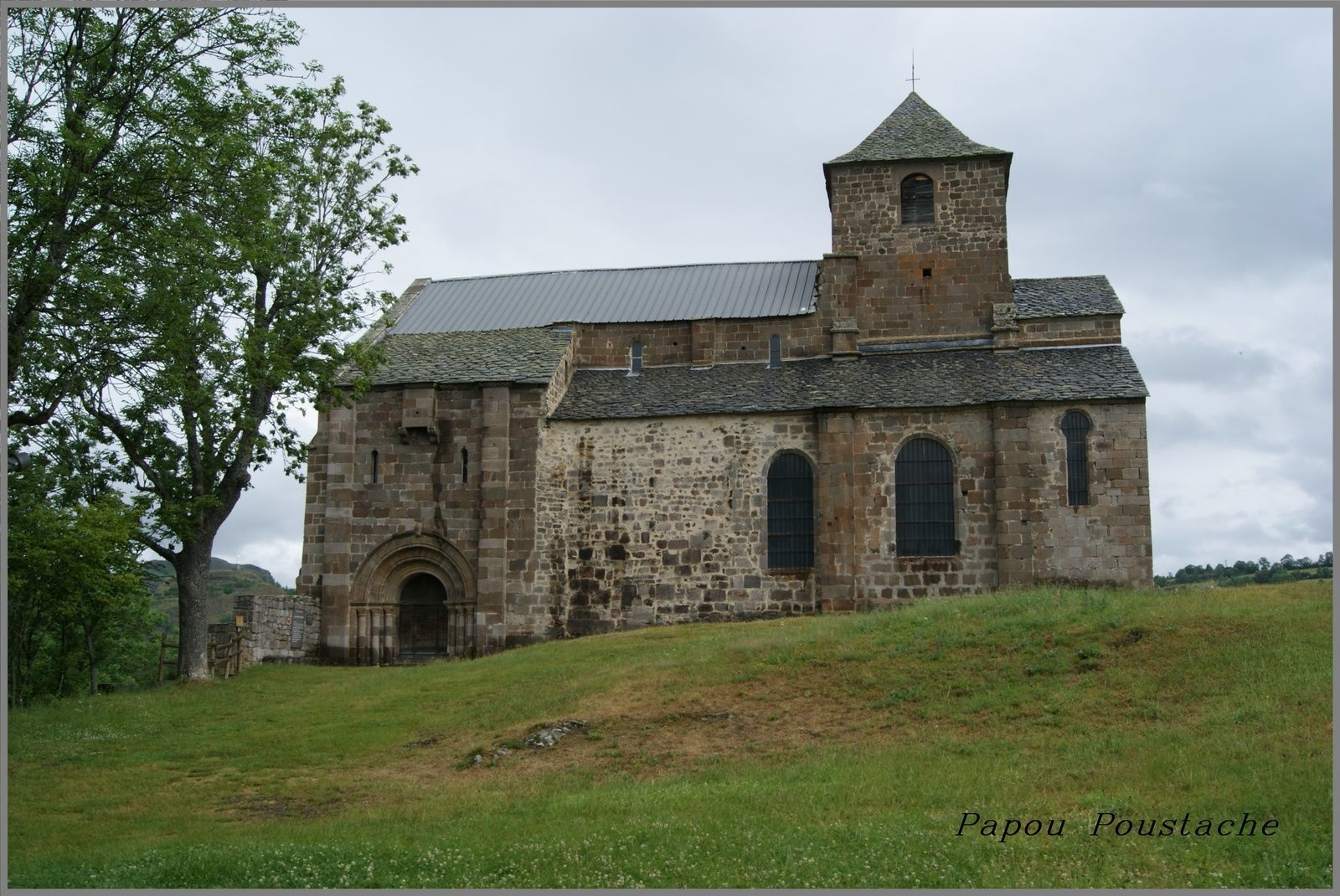 Église de Bredons