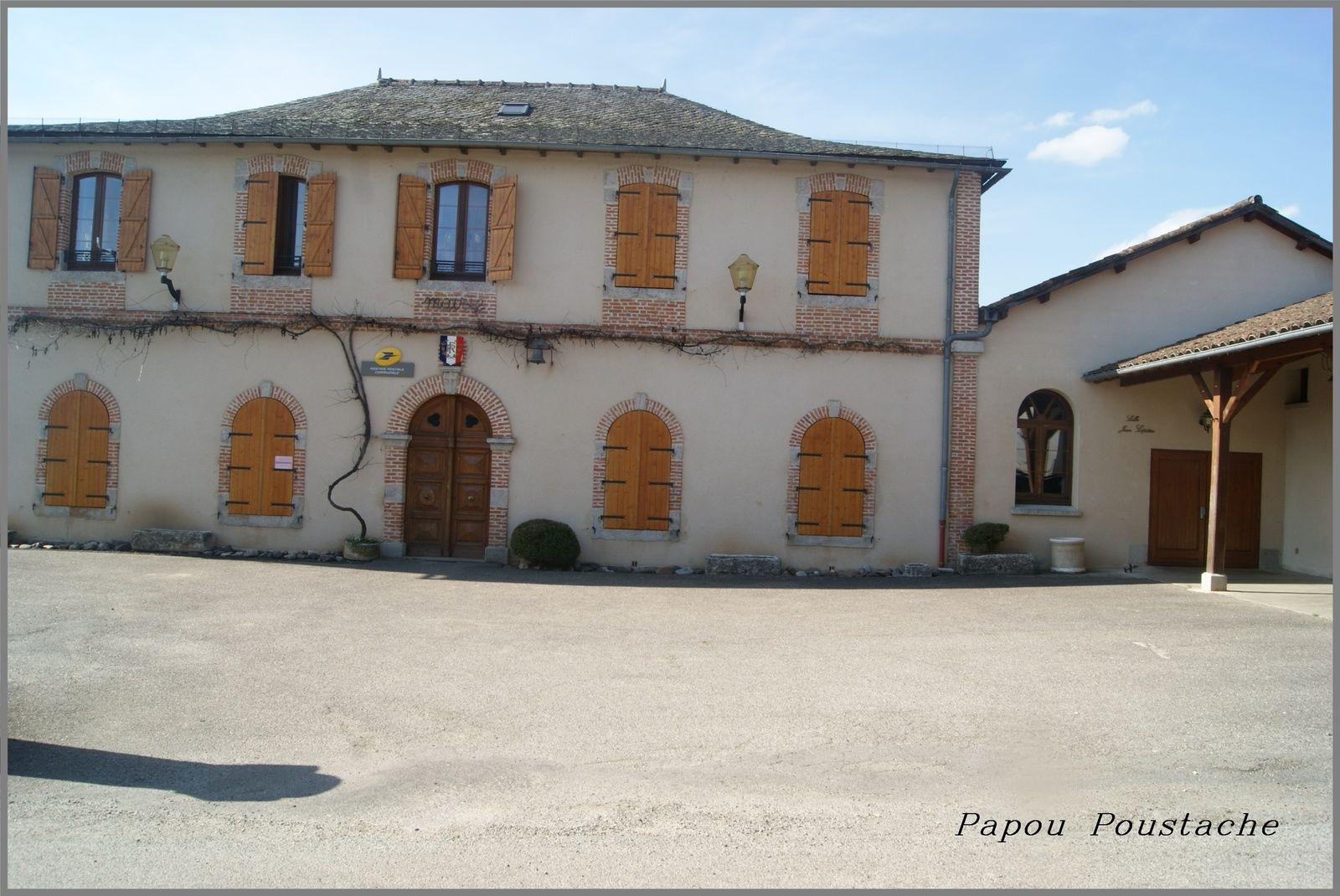 Le village de Leynhac dans le Cantal