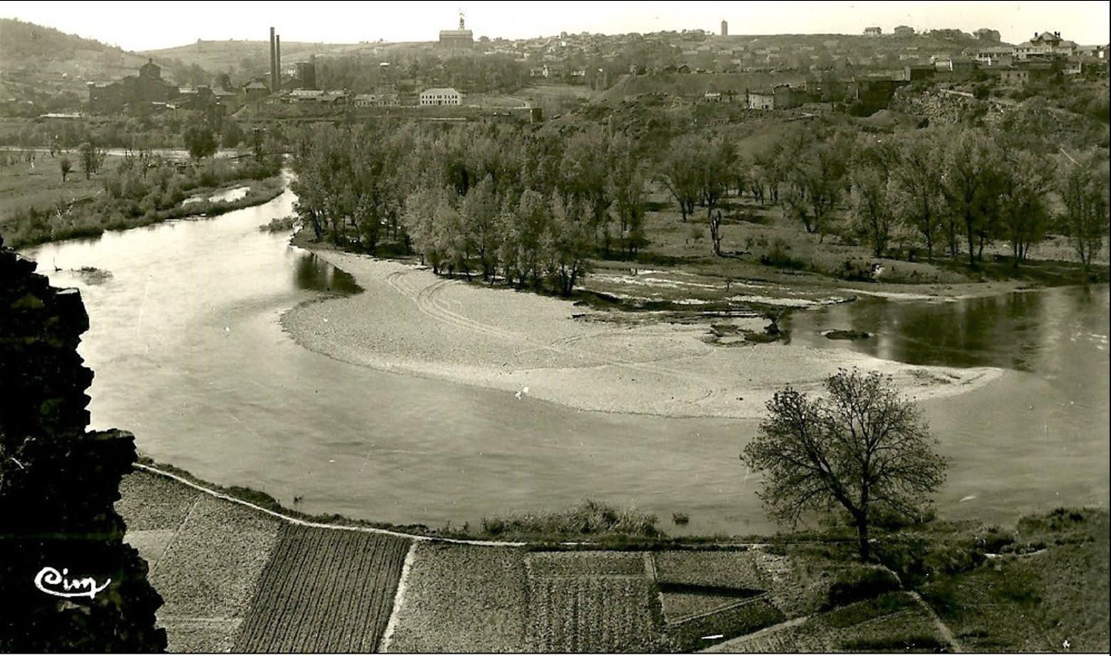 Auzat-Lacombelle dans les années 1950-60