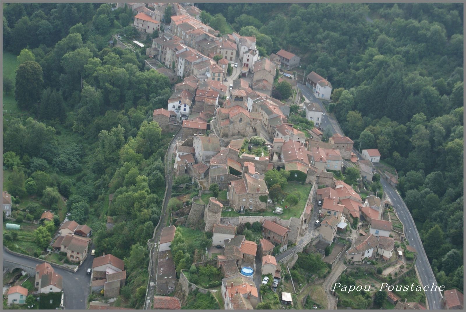 Auzon vu du ciel