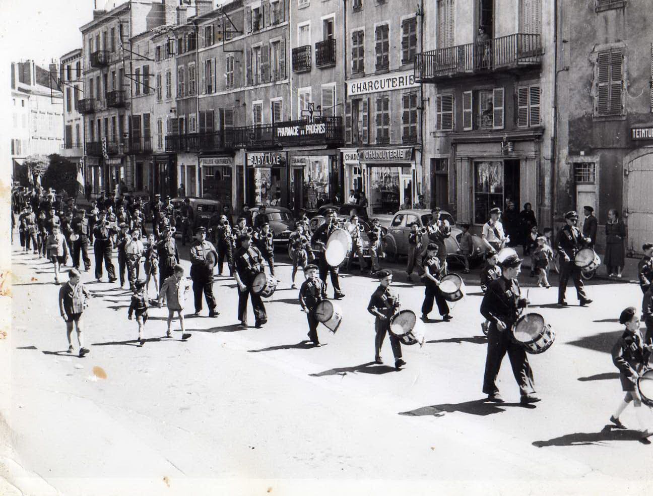 La fanfare Ducellier à Issoire