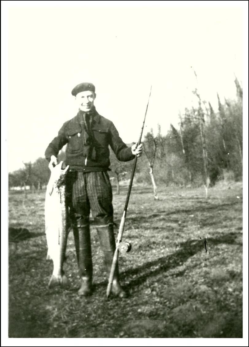 Peche au Saumon dans l'Allier en 1940