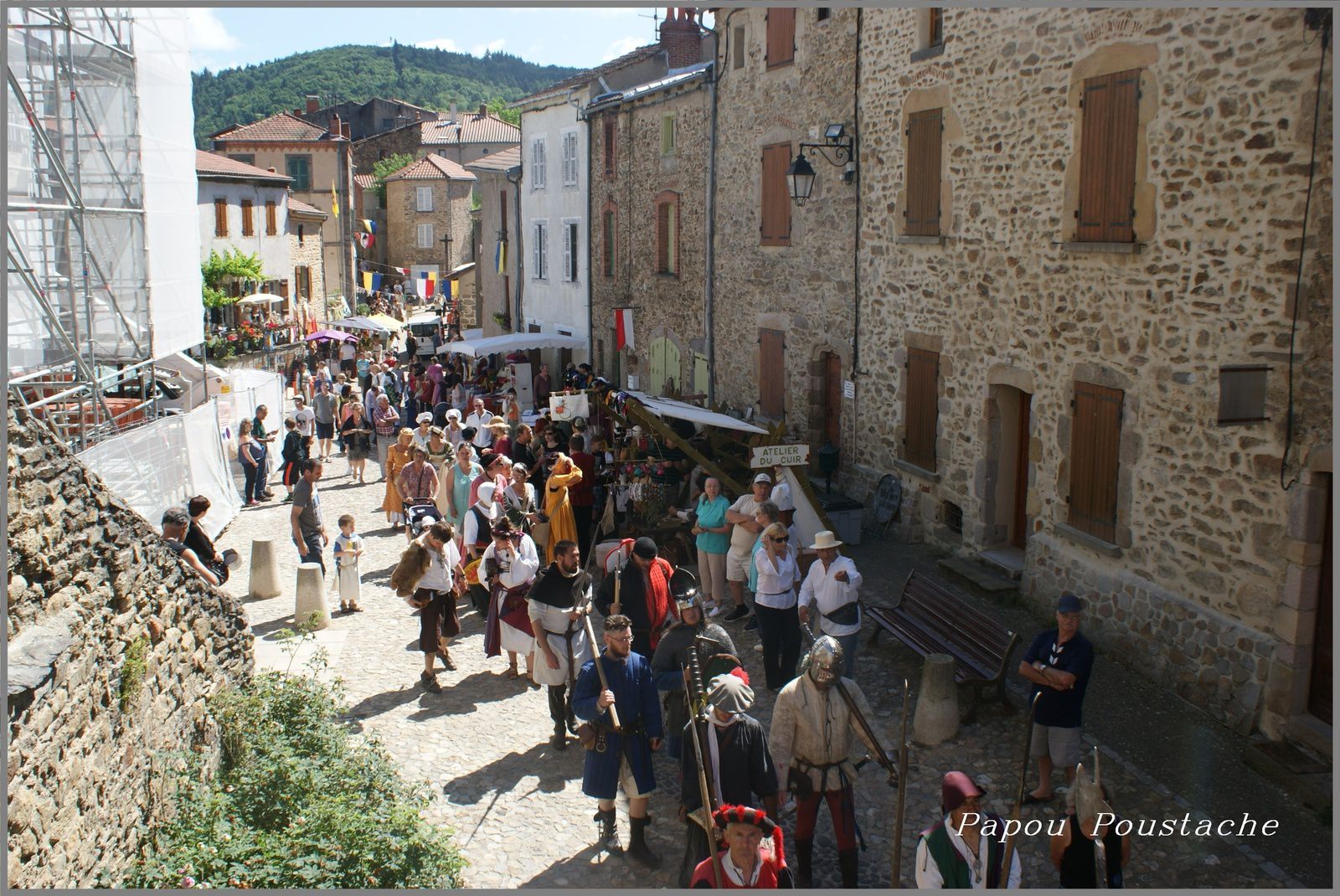 Auzon à l'époque médiévale