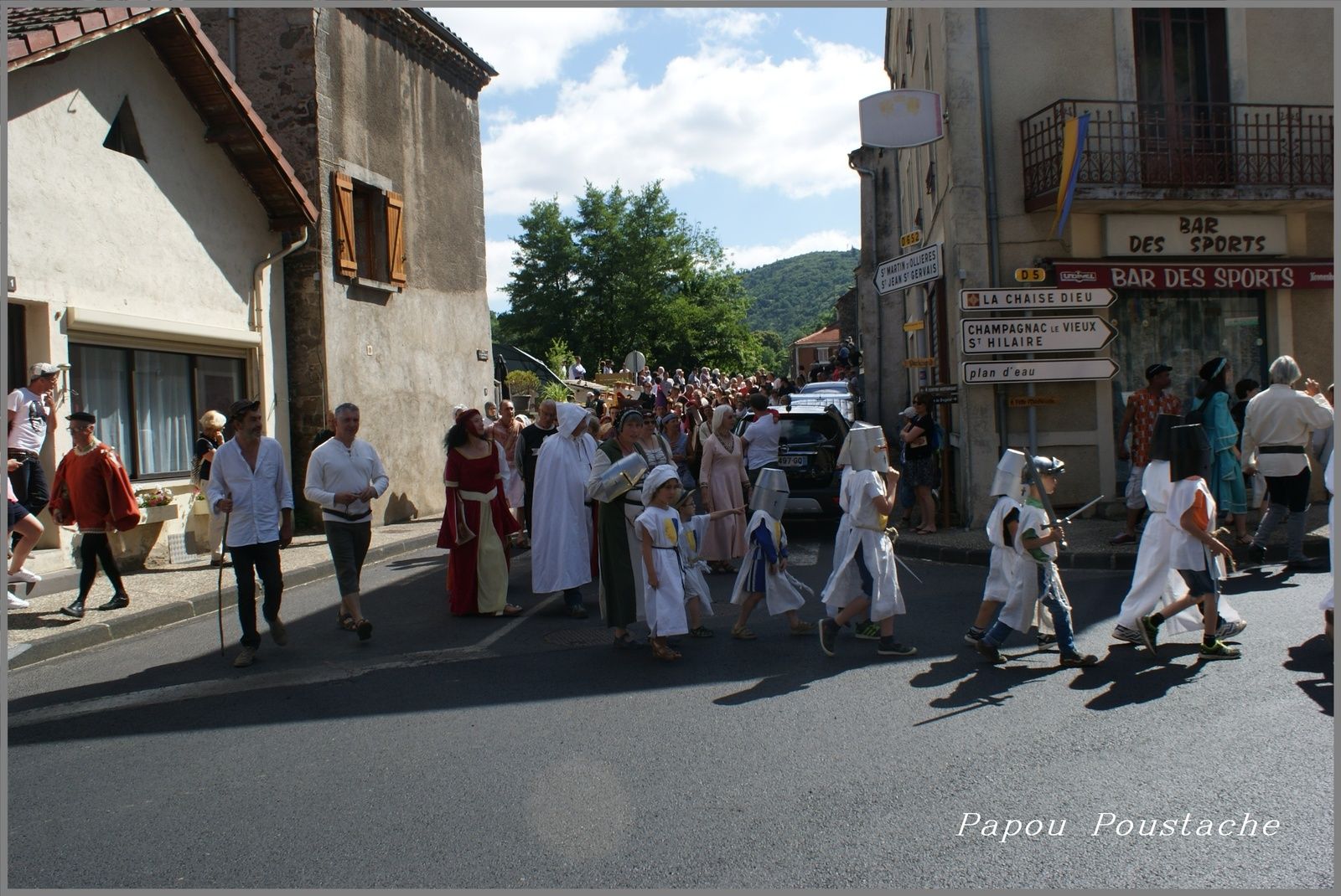 Auzon à l'époque médiévale