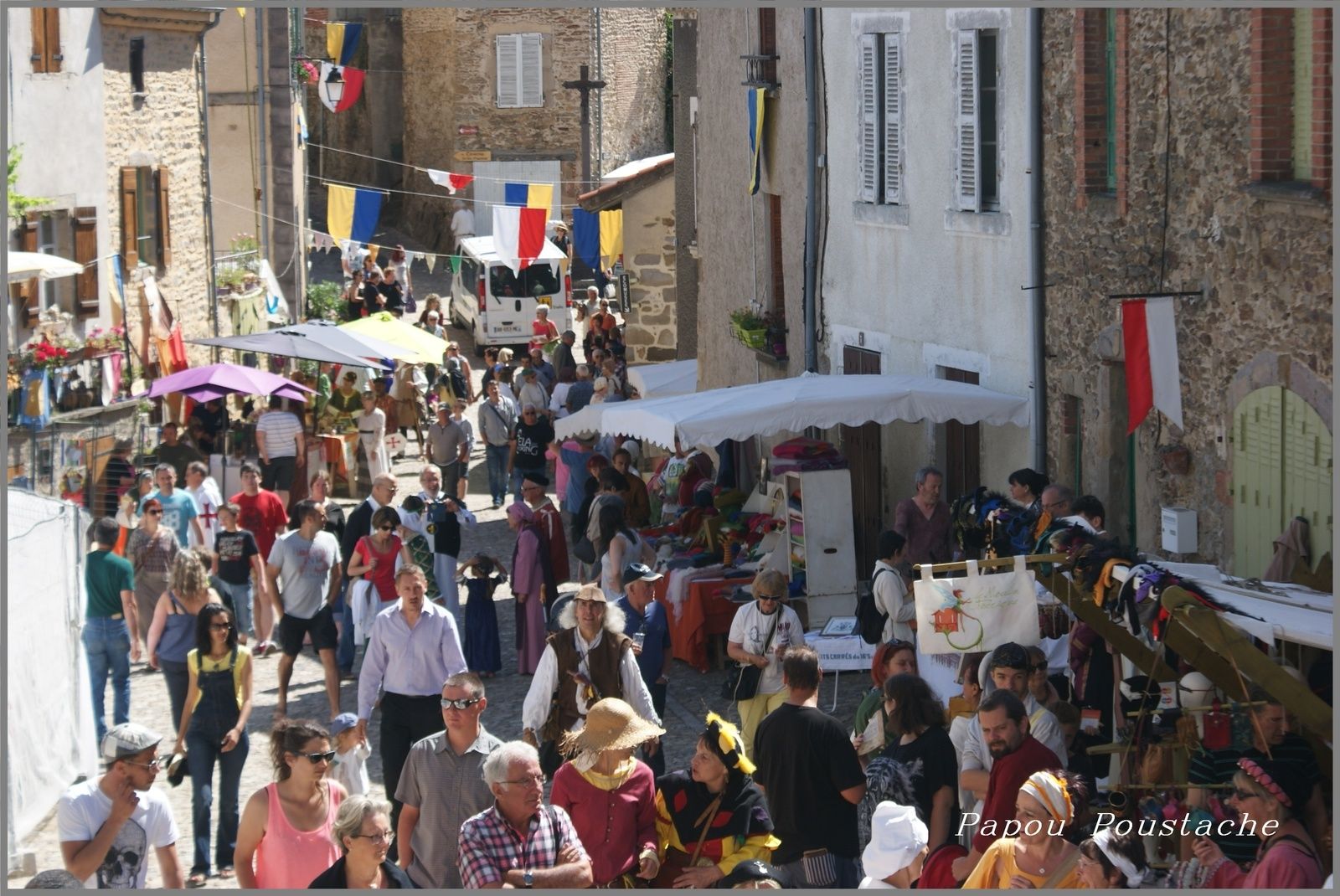 Auzon à l'époque médiévale