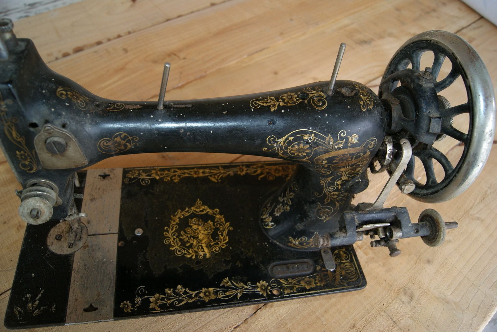 Les machines à coudre Hurtu à Montluçon(03) histoire de Hurtu