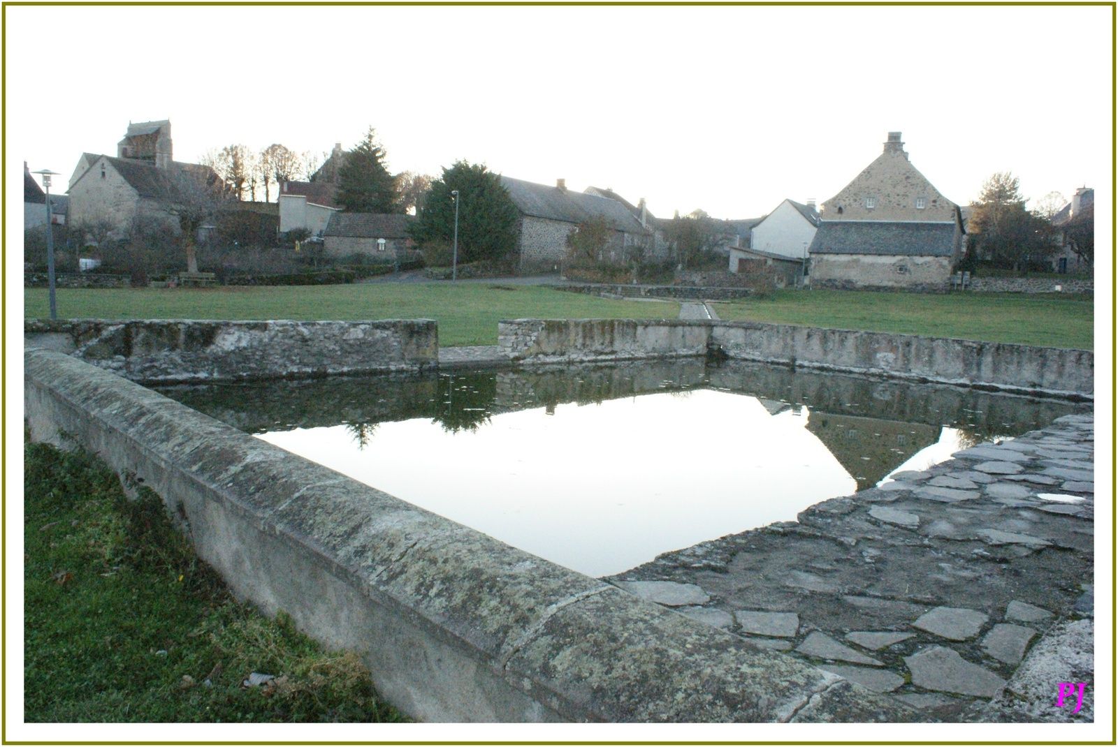  Chalinargues