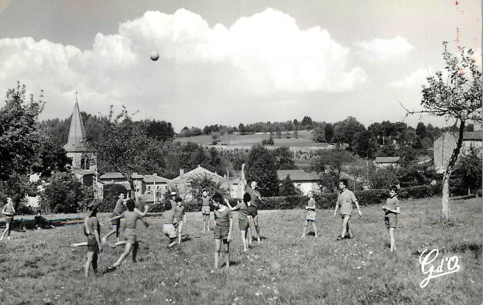 Colonie à saint Genès La Tourette