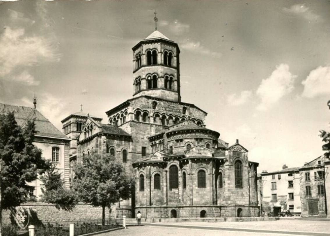 L'Abbatiale Saint Austremoine 