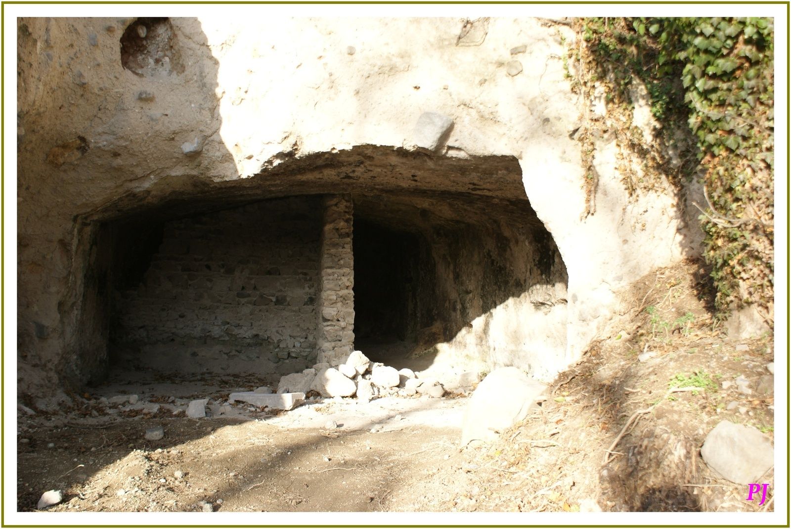 Les grottes de Perrier