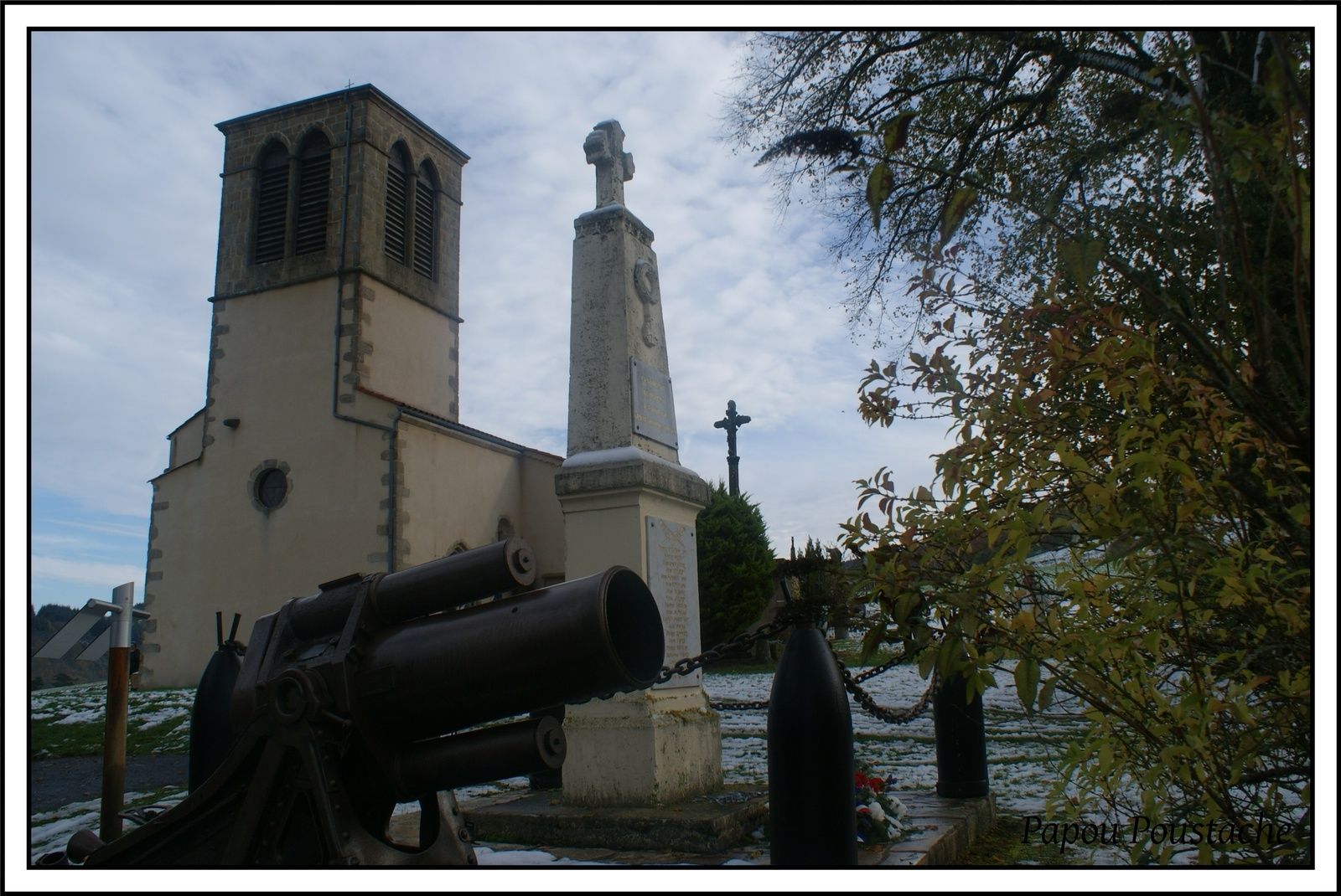 Je n'ai pas pu prendre la bascule en photo  comme il se doit en effet il sert de séchoir à linge c'est dommage.