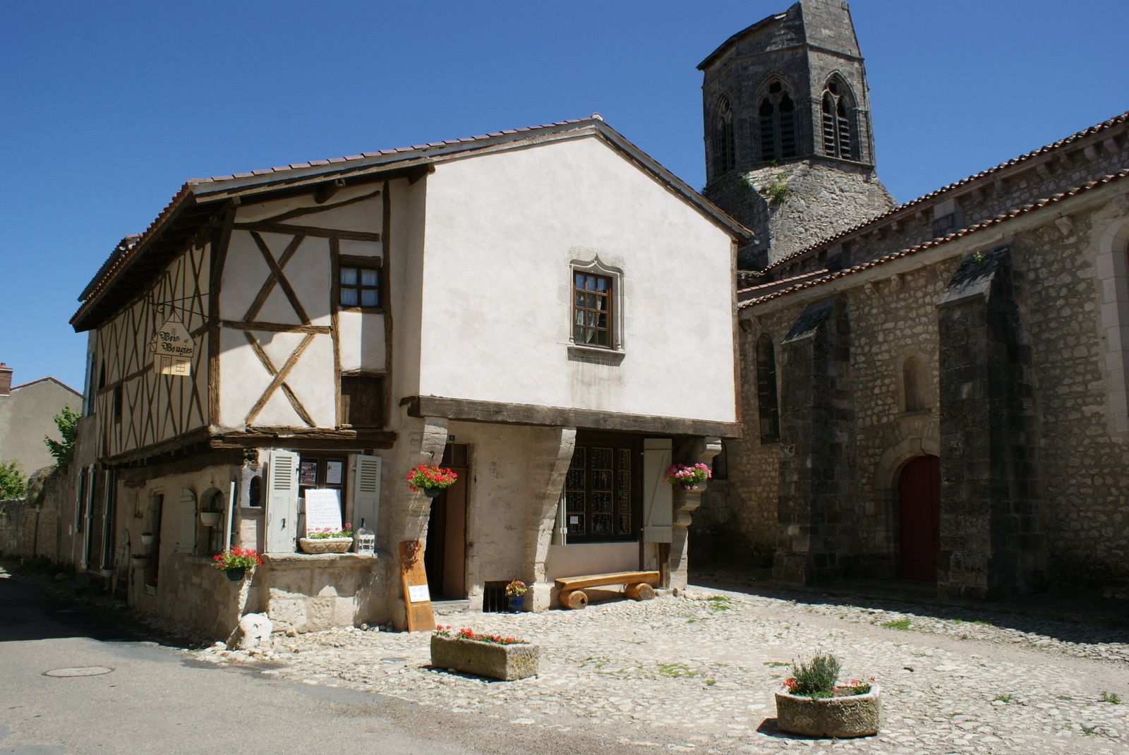 Savez vous combien de villages sont classés plus beau village de France?  11